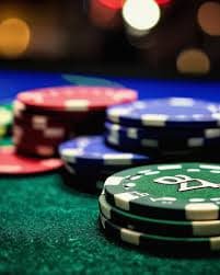 Antarmuka aplikasi nekototo menampilkan dealer roulette langsung di layar iPhone